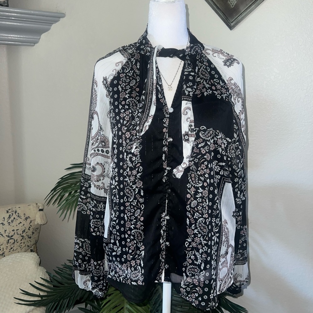 Haver + Blair LONDON Black and White Floral Blouse Size XS